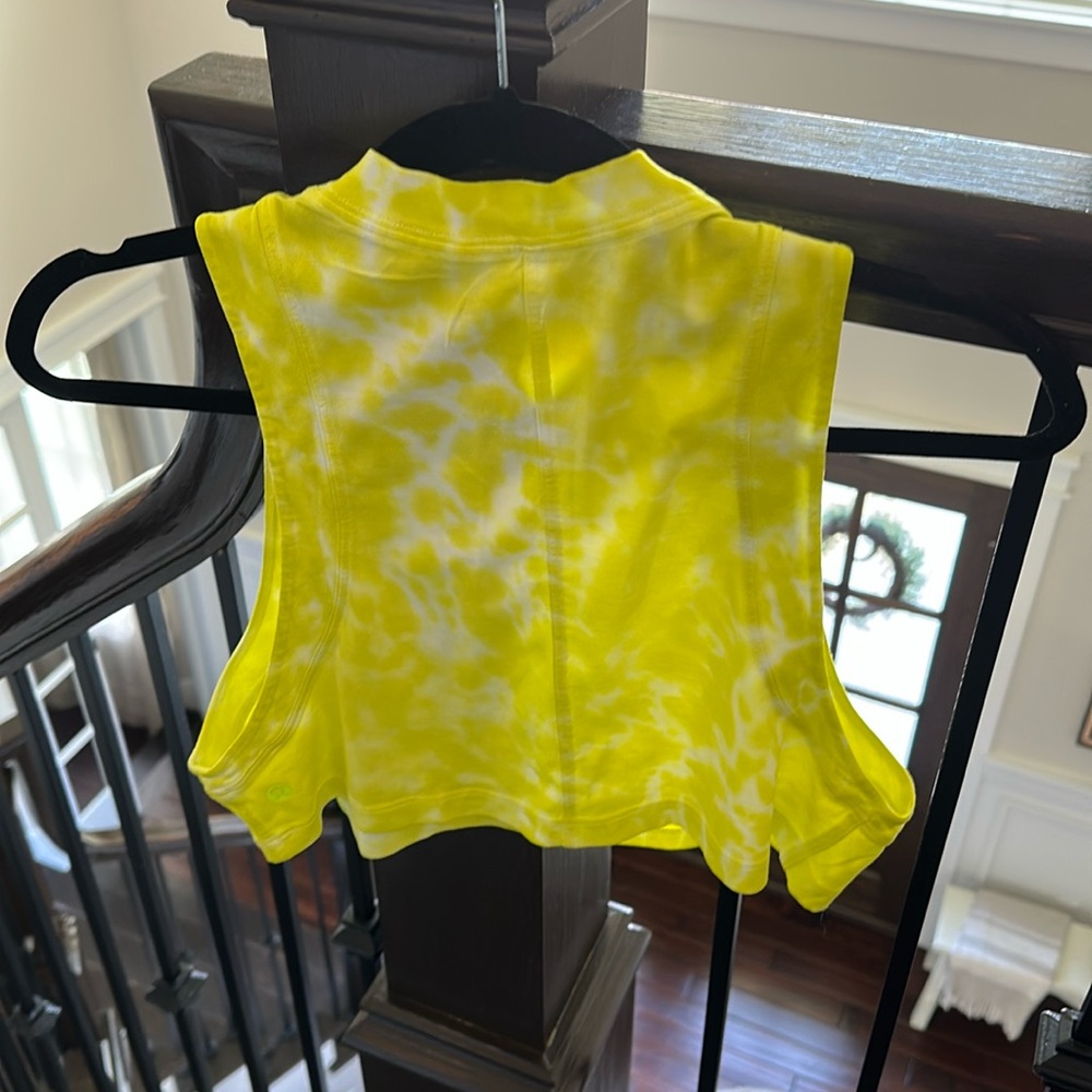 Lululemon - Picture 4 of 4